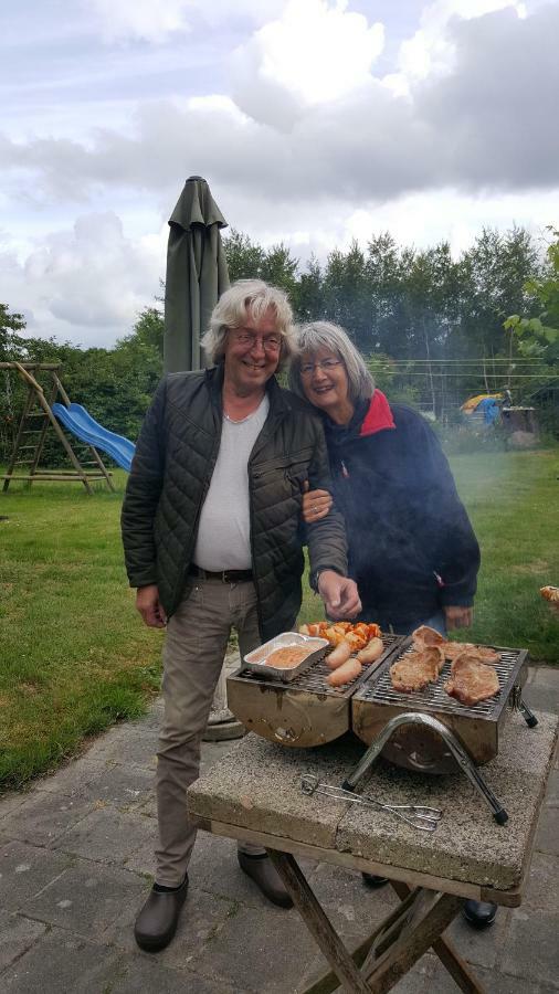 Vakantiehuis "Aan De Zandweg" Roderesch Exterior foto
